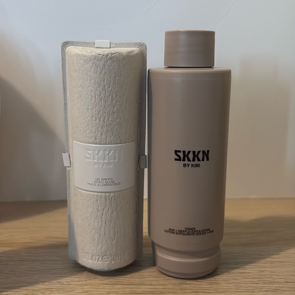 SKNN BY KIM Night Oil 30 mL - NEW in Box, SKKN By Kim Kardashian Toner-Full size - Picture 1 of 5